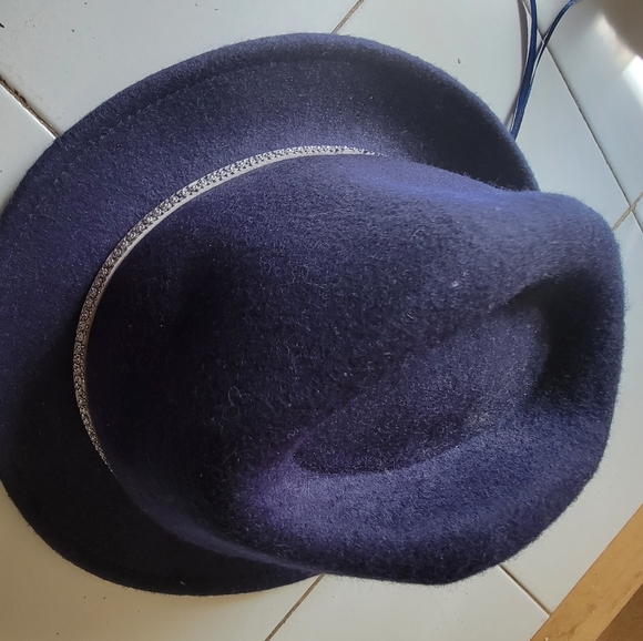 Charming Charlie Navy blue fedora hat with silver sparkling band - Picture 2 of 3